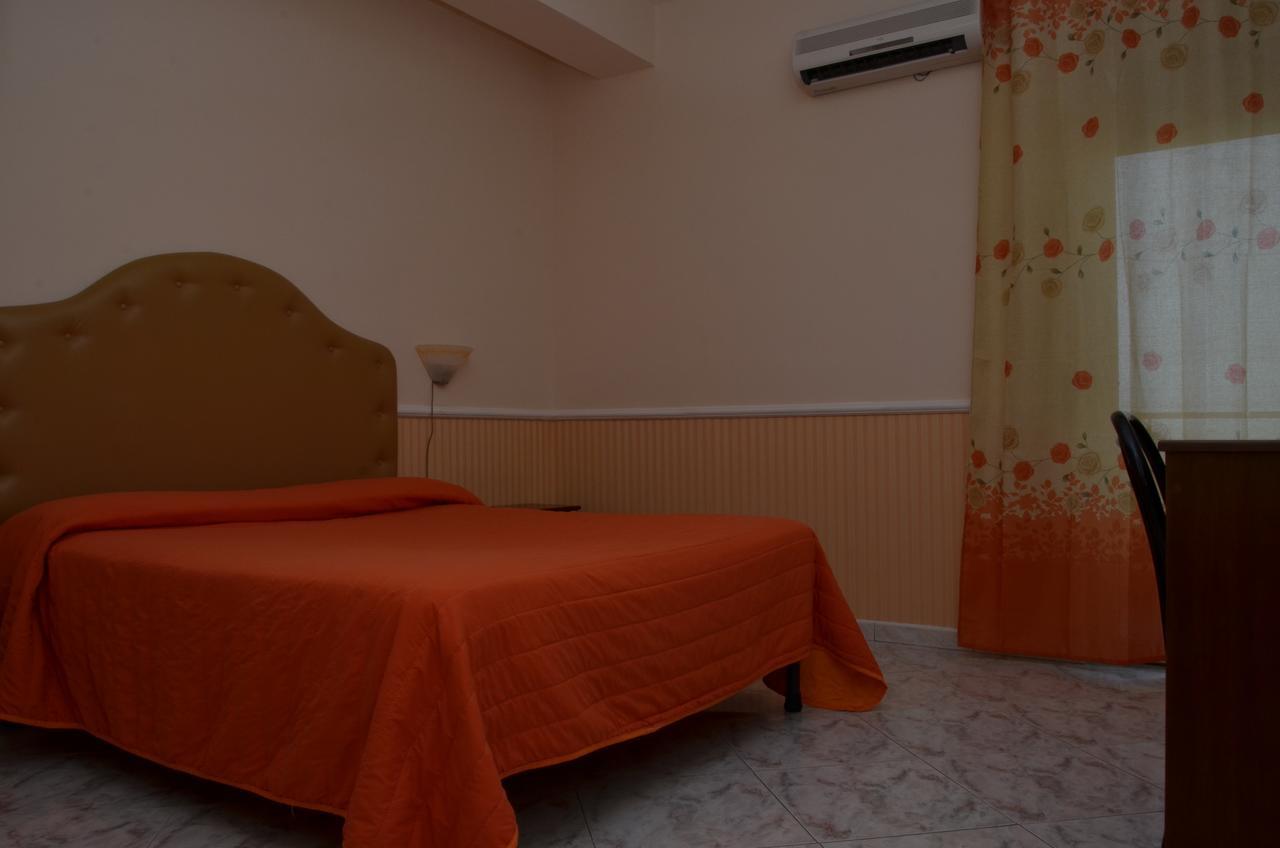 Hotel Stefany 拉戈帕特里亚 客房 照片